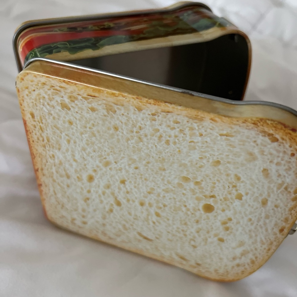 Lunchbox,Metal Lunchbox,Sandwich Box, unusual collectible,great condition